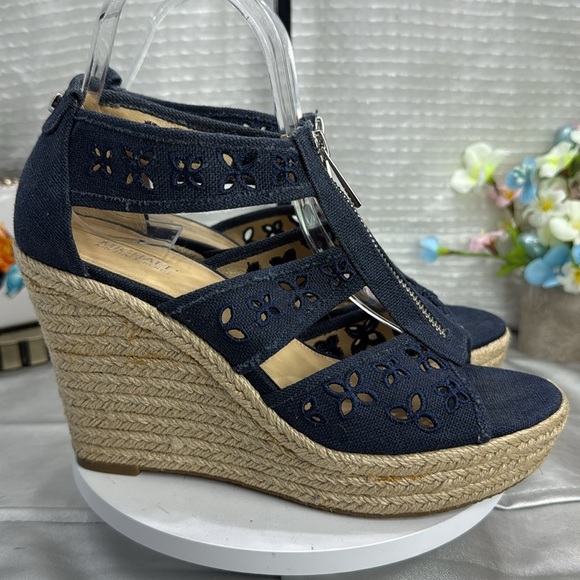 (S7) Michael Kors Damita Floral Embroidered Denim Wedge Sandals, Size 8 M - Picture 5 of 11